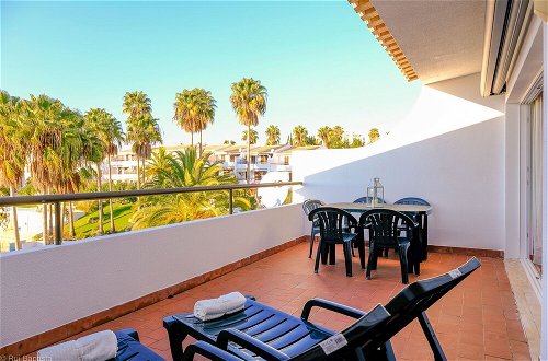 Foto 11 - Immaculate 1-bed Apartment in Albufeira