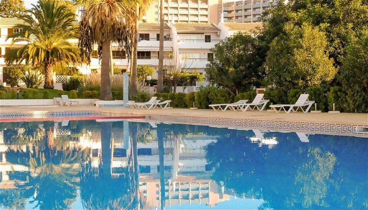 Photo 1 - Immaculate 1-bed Apartment in Albufeira