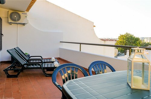 Foto 13 - Immaculate 1-bed Apartment in Albufeira