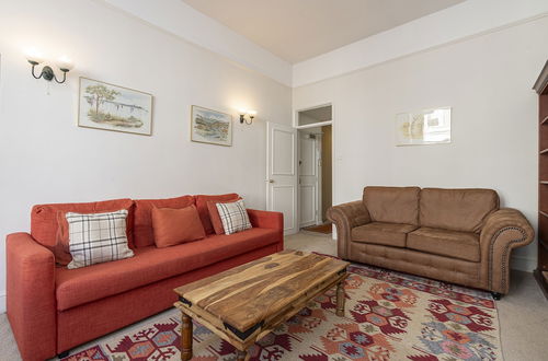 Photo 16 - ALTIDO Charming 1 Bed Flat, Sleeps 4