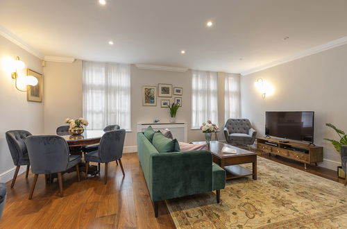 Foto 15 - ALTIDO Beautiful 2 bed apt in Mayfair, close to Tube