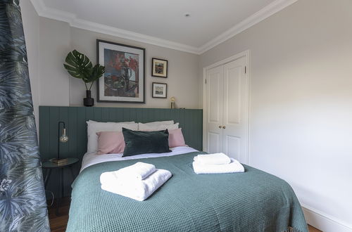 Photo 4 - ALTIDO Beautiful 2 bed apt in Mayfair, close to Tube