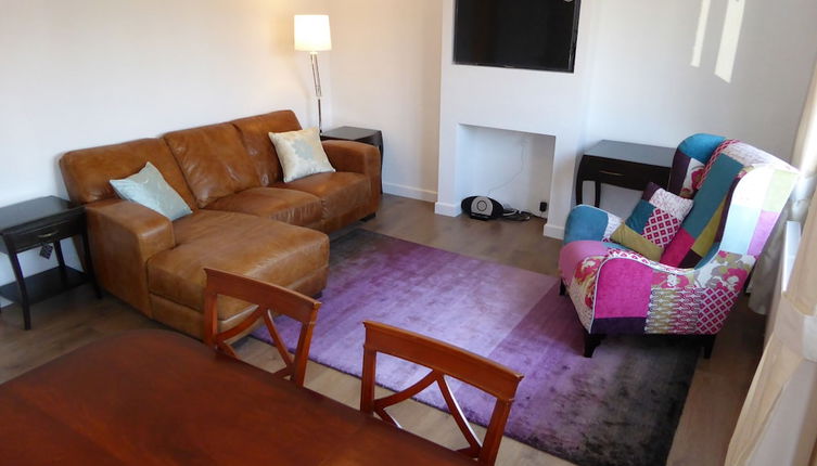 Photo 1 - Sunninghill Apartment