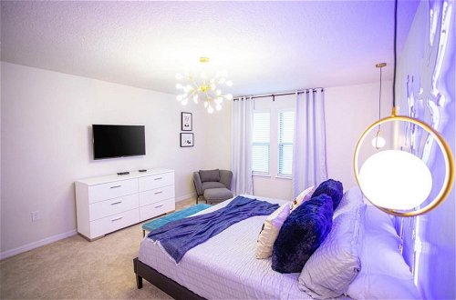 Photo 6 - Gorgeous Themed Townhome at Windsor at Westside WW8915