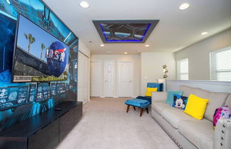 Photo 1 - Gorgeous Themed Townhome at Windsor at Westside WW8915