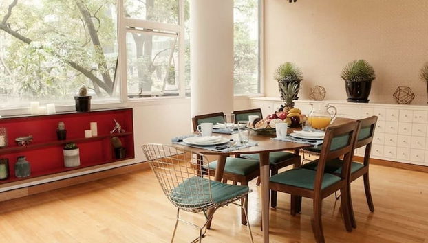 Servicio de comidas en la habitación