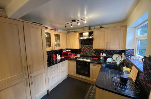 Photo 1 - Stunning Beautiful 4-bed House in South Wales