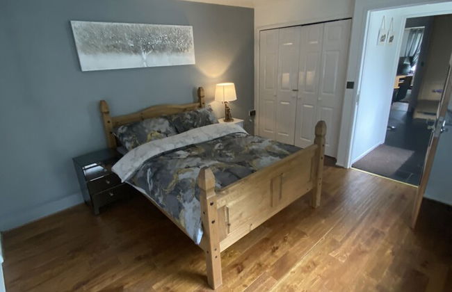 Stunning Beautiful 4-bed House in South Wales - Foto 14