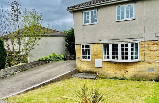 Stunning Beautiful 4-bed House in South Wales - Foto 32
