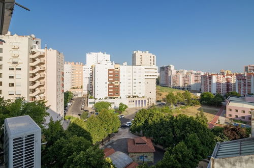 Photo 22 - Modern 2 Bedroom Apartment With Views in Lisbon