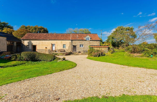 Buckland Brewer COB Barn 2 Bedrooms - Photo 1
