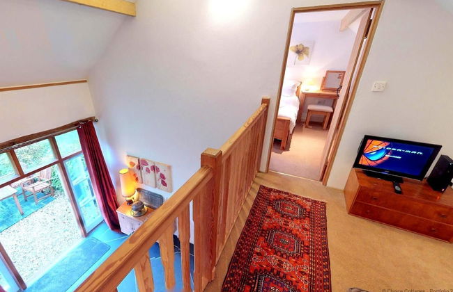 Buckland Brewer COB Barn 2 Bedrooms - Photo 11