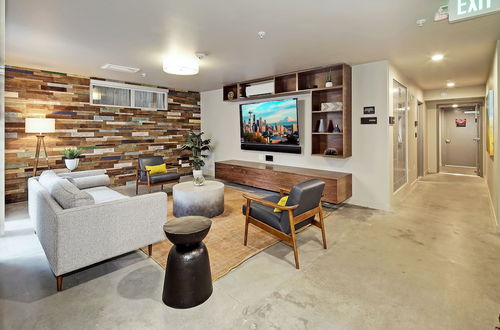 Photo 2 - Lofty Studio Prime Cap Hill