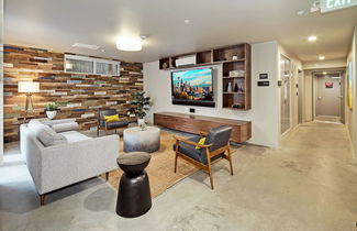 Photo 2 - Lofty Studio Prime Cap Hill