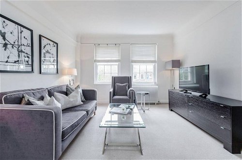 Foto 2 - Bright Two Bedroom Apartment in Chelsea 43