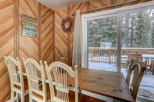 Photo 15 - Whispering Pines Cabin - Family and pet Friendly Abode