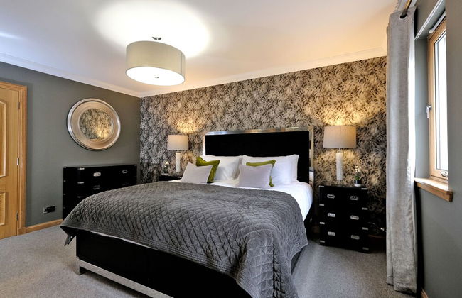Enchanting Home With Furnished Balcony in Cults, Scotland - Foto 6