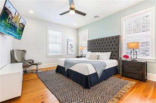 Photo 7 - 4BR High end Upgrades by Hosteeva