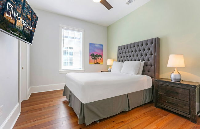 Spacious 5BR Urban Retreat with Balcony & Pool - Foto 55