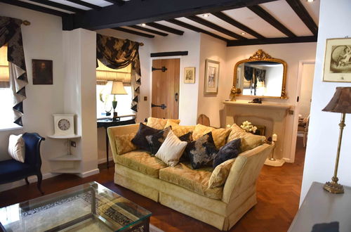 Photo 11 - Luxury Cottage Near Windsor Castle