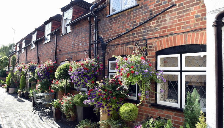 Photo 1 - Luxury Cottage Near Windsor Castle