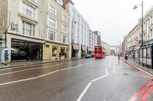 Photo 17 - The Ultimate Shoreditch Flat w Outdoor Terrace