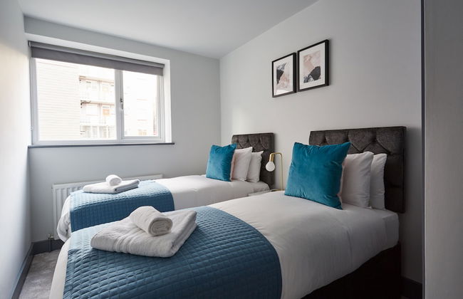 Holborn by Viridian Apartments - Photo 3