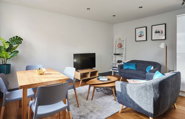 Holborn by Viridian Apartments - Photo 13