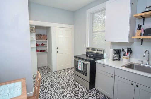 Photo 10 - Great Staycation Las Carolinas Sleeps 5