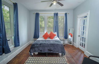 Photo 2 - Great Staycation Las Carolinas Sleeps 5