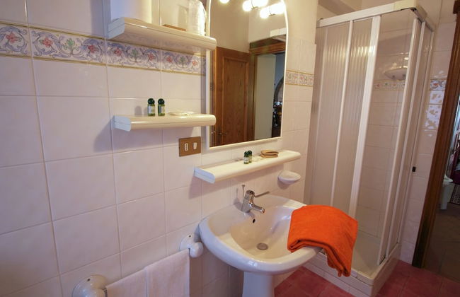 Authentic Farmhouse with Pool, Hot Tub, Playground, Garden - Photo 12