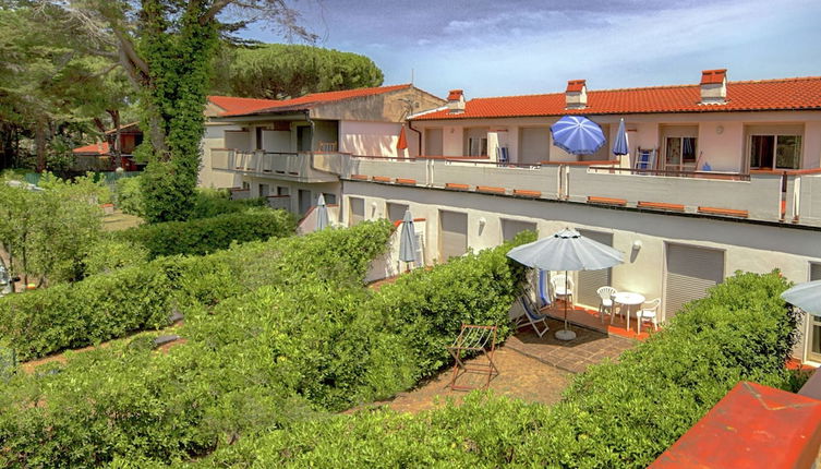 Photo 1 - Scenic Holiday Home in Giannella near Beach