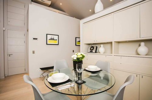 Photo 16 - Bright and Modern 1 Bedroom Flat Knightsbridge