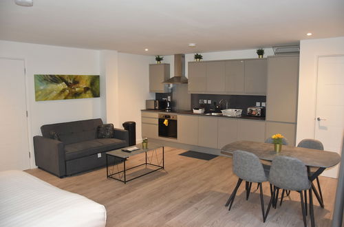 Photo 11 - Hampton Suites Serviced Apartments