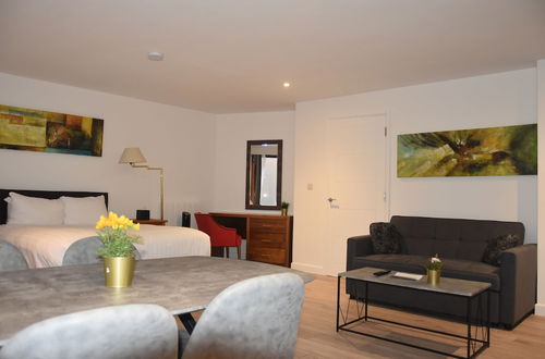 Photo 6 - Hampton Suites Serviced Apartments