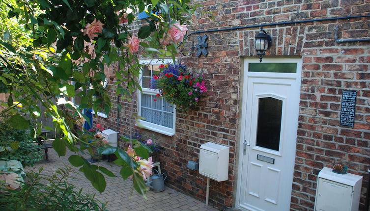 Photo 1 - Saltburn Holidays Bluebell Cottage