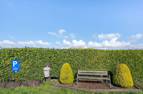 Foto 40 - Beautiful Farmhouse in Beveren-aan-den-ijzer With Terrace