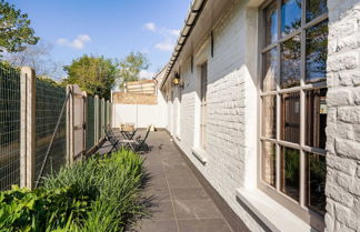 Photo 1 - Beautiful Farmhouse in Beveren-aan-den-ijzer With Terrace