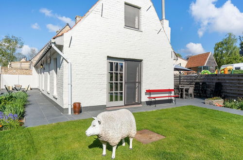 Photo 34 - Beautiful Farmhouse in Beveren-aan-den-ijzer With Terrace