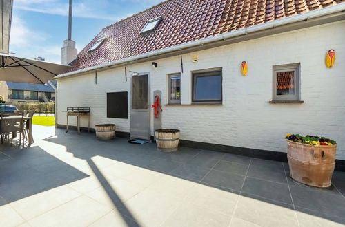 Photo 21 - Beautiful Farmhouse in Beveren-aan-den-ijzer With Terrace