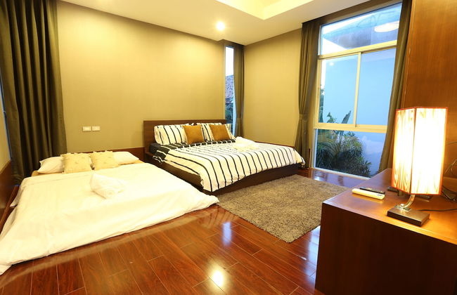 AnB Pool Villa 3BR Glass House in Pattaya - Photo 3