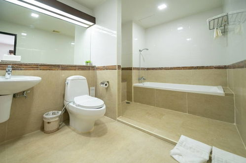 Photo 14 - J - Town Serviced Apartments