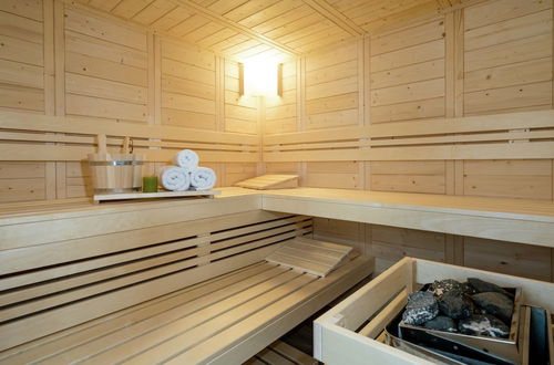 Photo 17 - Superbly Located Premium Chalet With Sauna