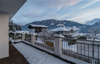 Photo 1 - Tasteful Holiday Home in Hollersbach im Pinzgau With Garden