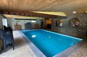 Foto 29 - Lush Holiday Home in Waimes With Private Pool