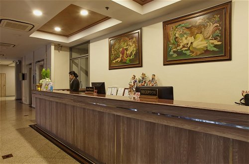 Photo 7 - Royal Suite Hotel Bangkok