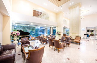 Photo 2 - Royal Suite Hotel Bangkok