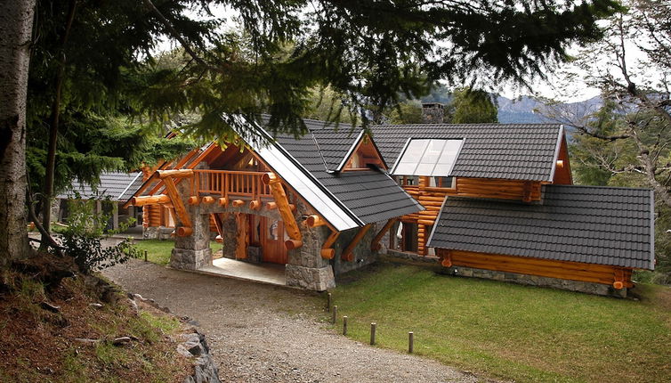 Photo 1 - Amazing 4 Bedroom Chalet Villa Traful VT1 by Apartments Bariloche