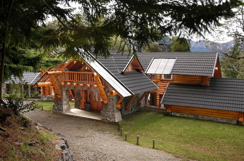 Foto 1 - Amazing 4 Bedroom Chalet Villa Traful VT1 by Apartments Bariloche