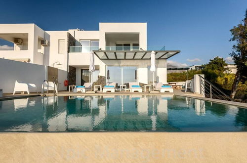 Foto 11 - Villa Pelagia Seafront Villa Pelagia Superb New Listing2021